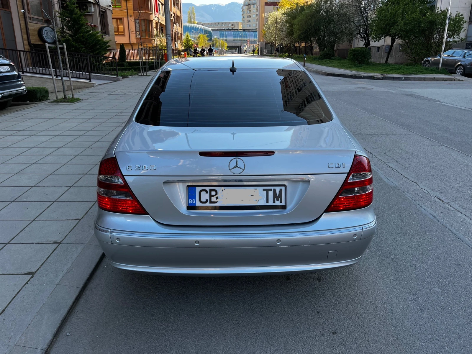 Mercedes-Benz E 280 ОТЛИЧЕН АВТОМАТ, снимка 7 - Автомобили и джипове - 54430176