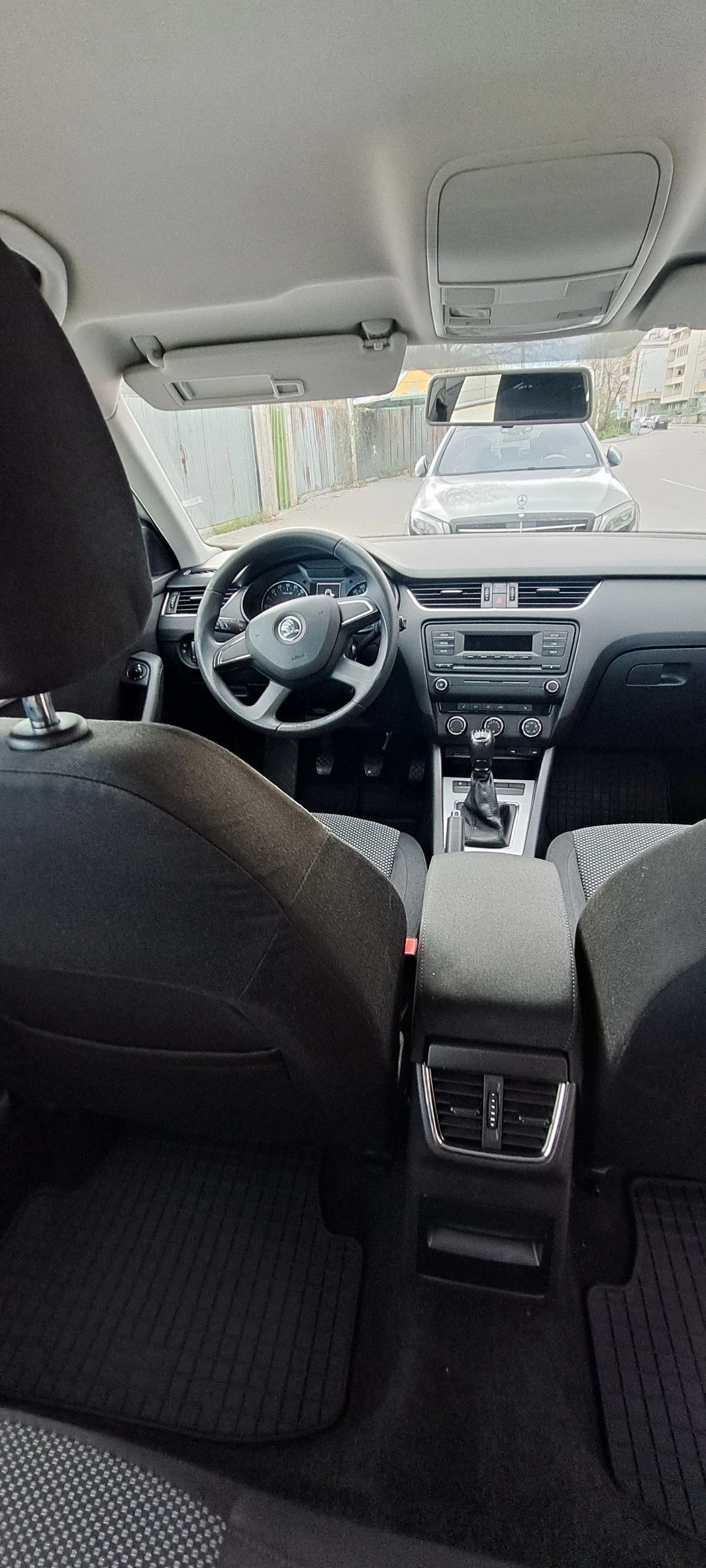 Skoda Octavia 1.6TDI, снимка 4 - Автомобили и джипове - 54873441