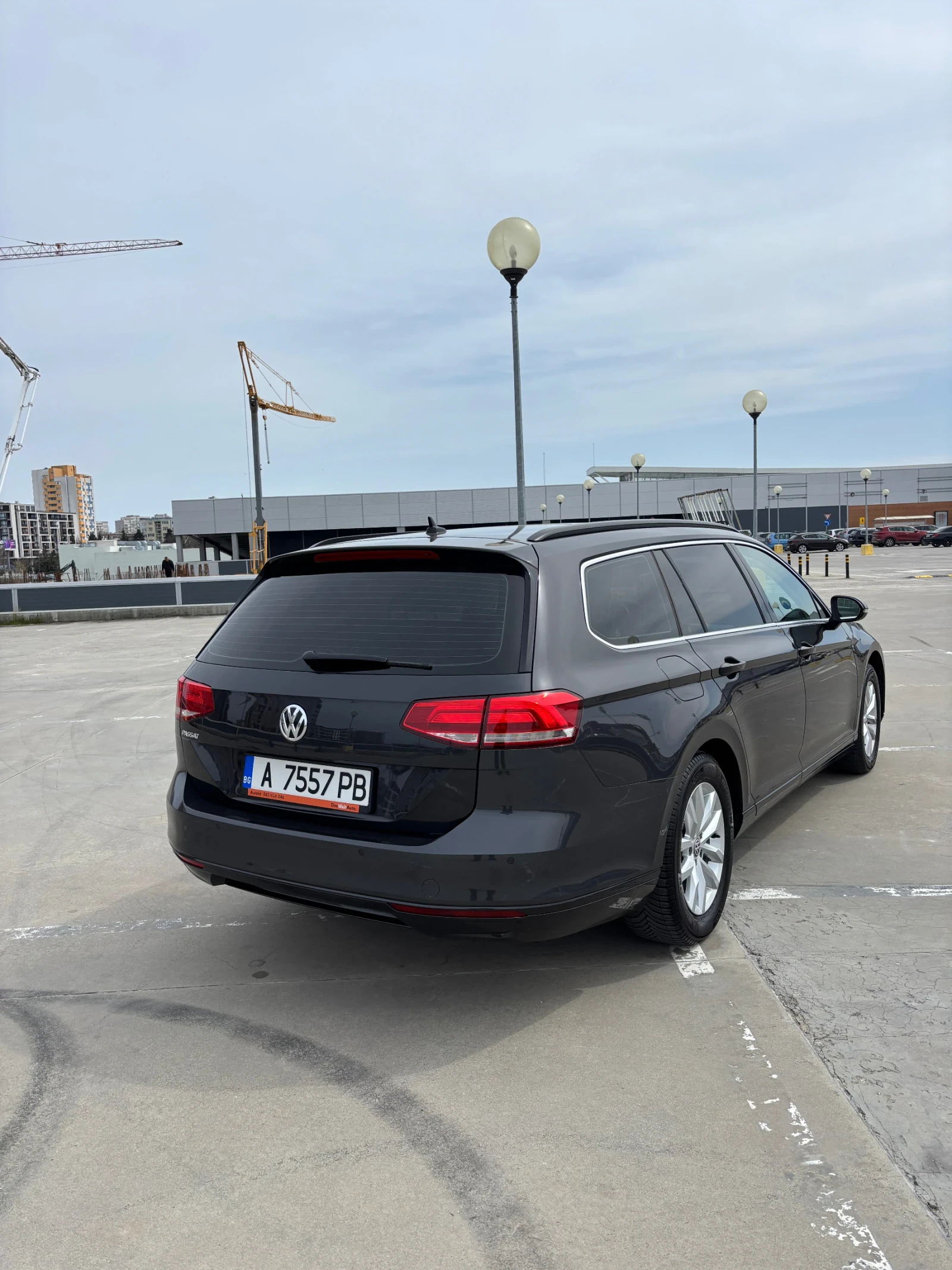 VW Passat Variant Comfortline 2.0TDI BMT Реален Пробег!, снимка 2 - Автомобили и джипове - 55222584