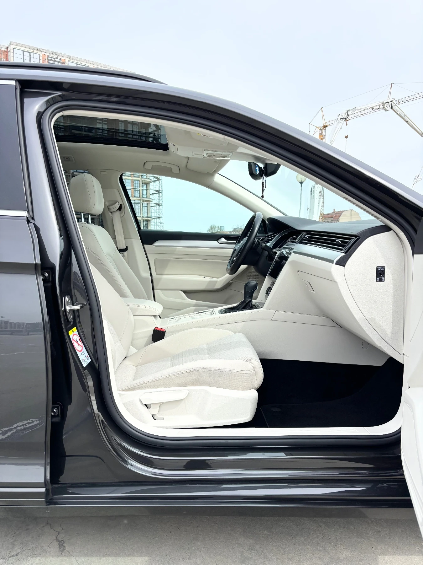 VW Passat Variant Comfortline 2.0TDI BMT Реален Пробег!, снимка 8 - Автомобили и джипове - 55222584