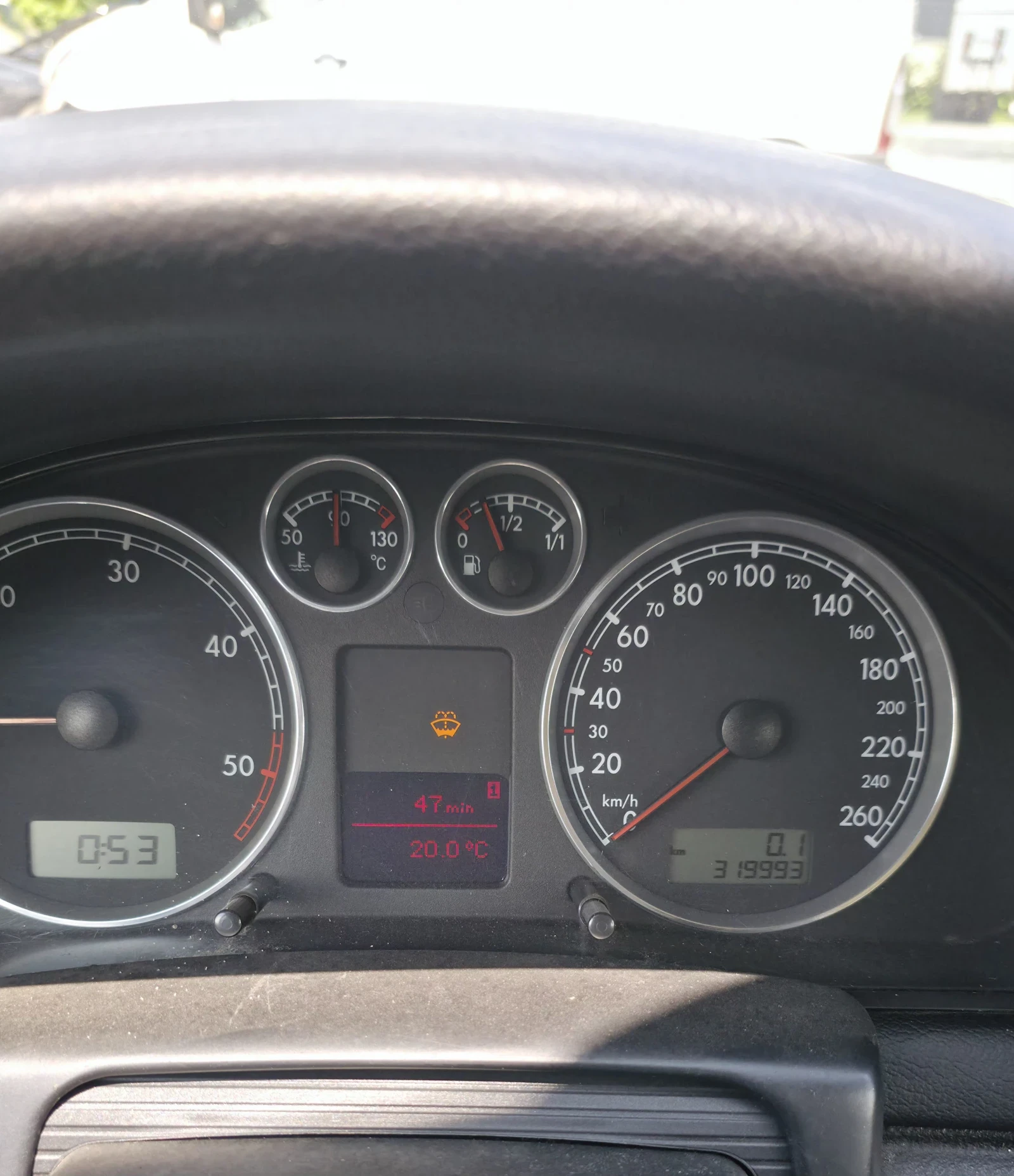 VW Passat 1.9 TDI 131p.d., снимка 17 - Автомобили и джипове - 55434074