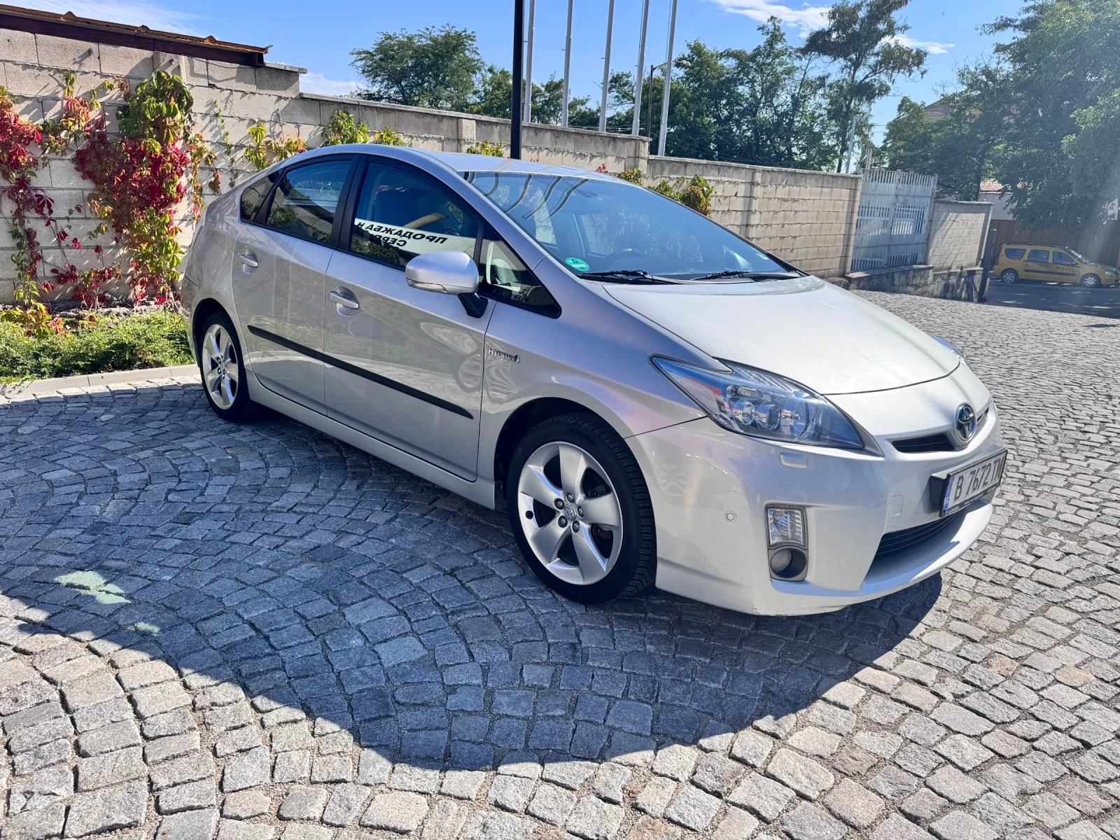 Toyota Prius, снимка 4 - Автомобили и джипове - 55740444