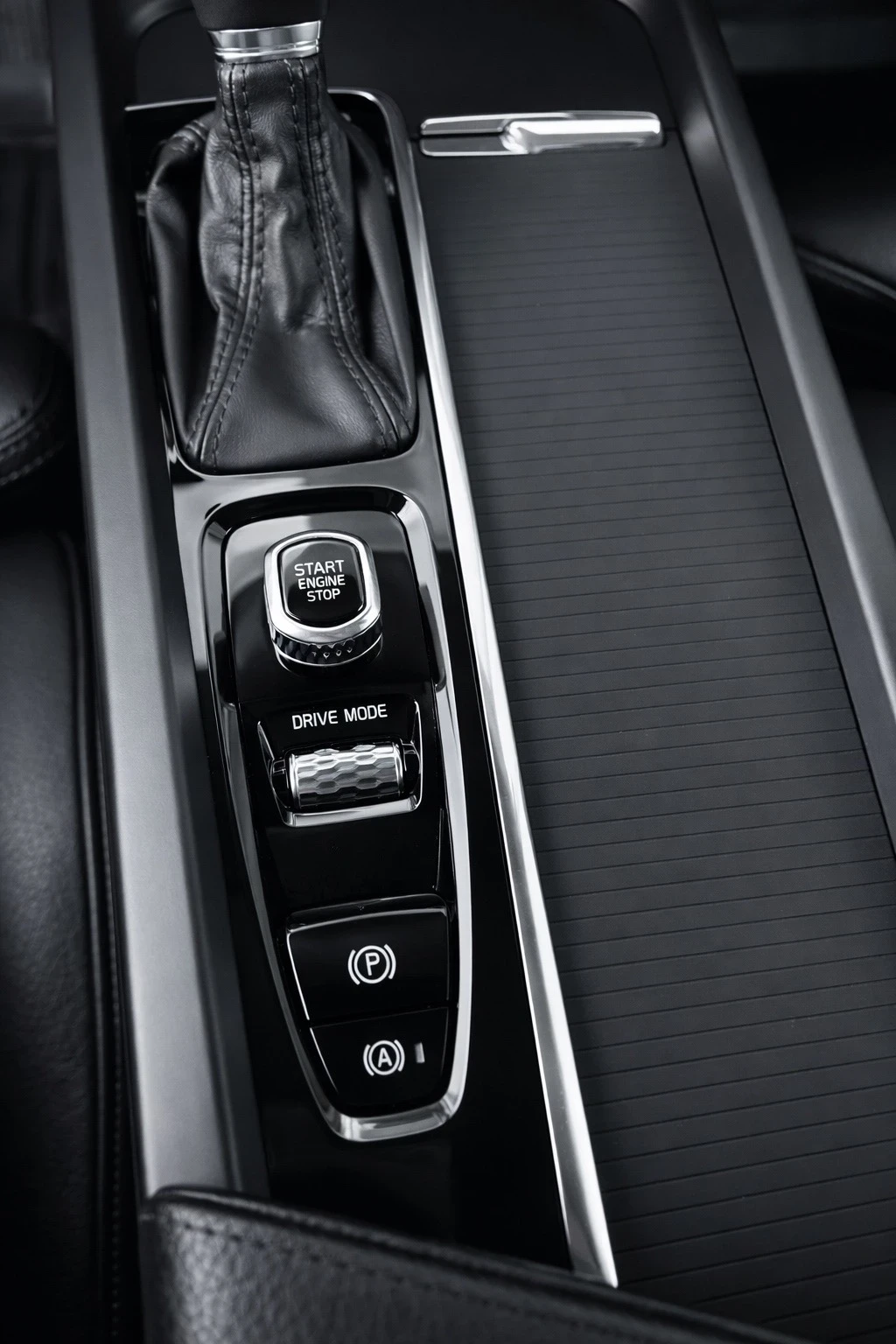 Volvo V60 2.0 D4 Diesel /GERMANY /Уникат, снимка 13 - Автомобили и джипове - 55962831