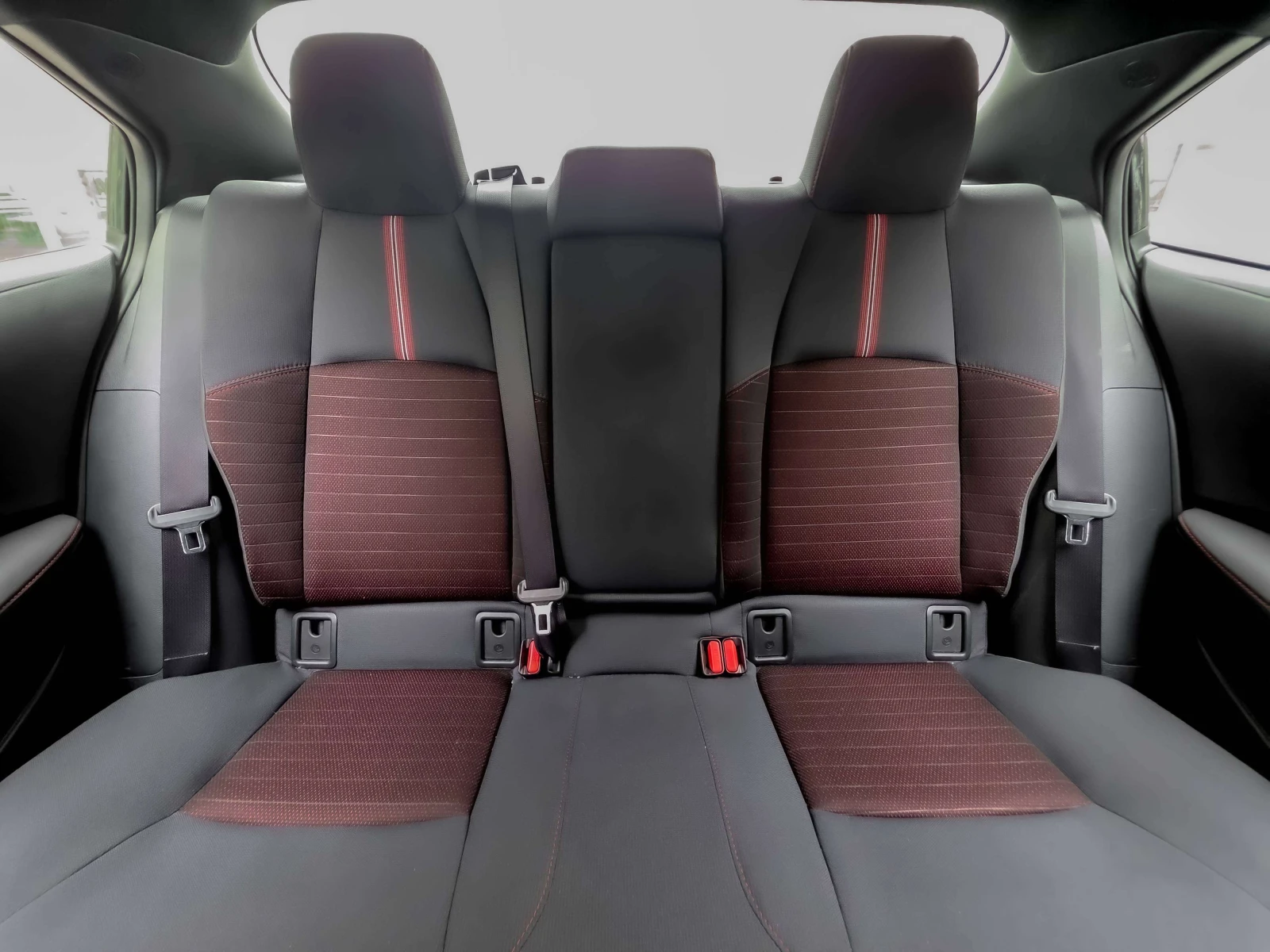 Toyota Corolla Hybrid SE AWD / ���������� | Mobile.bg � ����������� 17