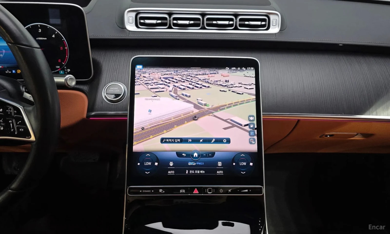 Mercedes-Benz S 350 Кафяв салон\360 камери\Панорама, снимка 13 - Автомобили и джипове - 56185562