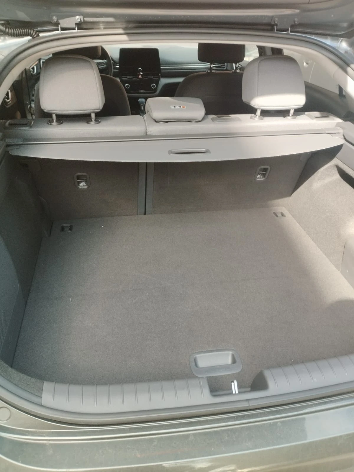 Hyundai Ioniq, снимка 4 - Автомобили и джипове - 56214590