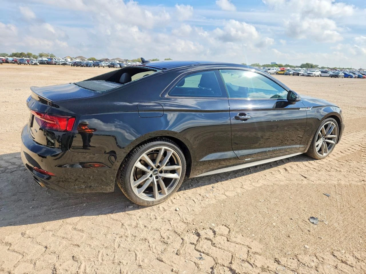 Audi A5 2.0l Premium Plus, снимка 3 - Автомобили и джипове - 56350822