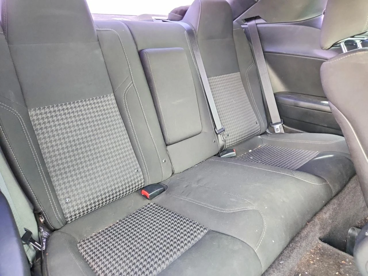 Dodge Challenger SXT V6| 8ZF| ������ ������ | Mobile.bg � ����������� 10