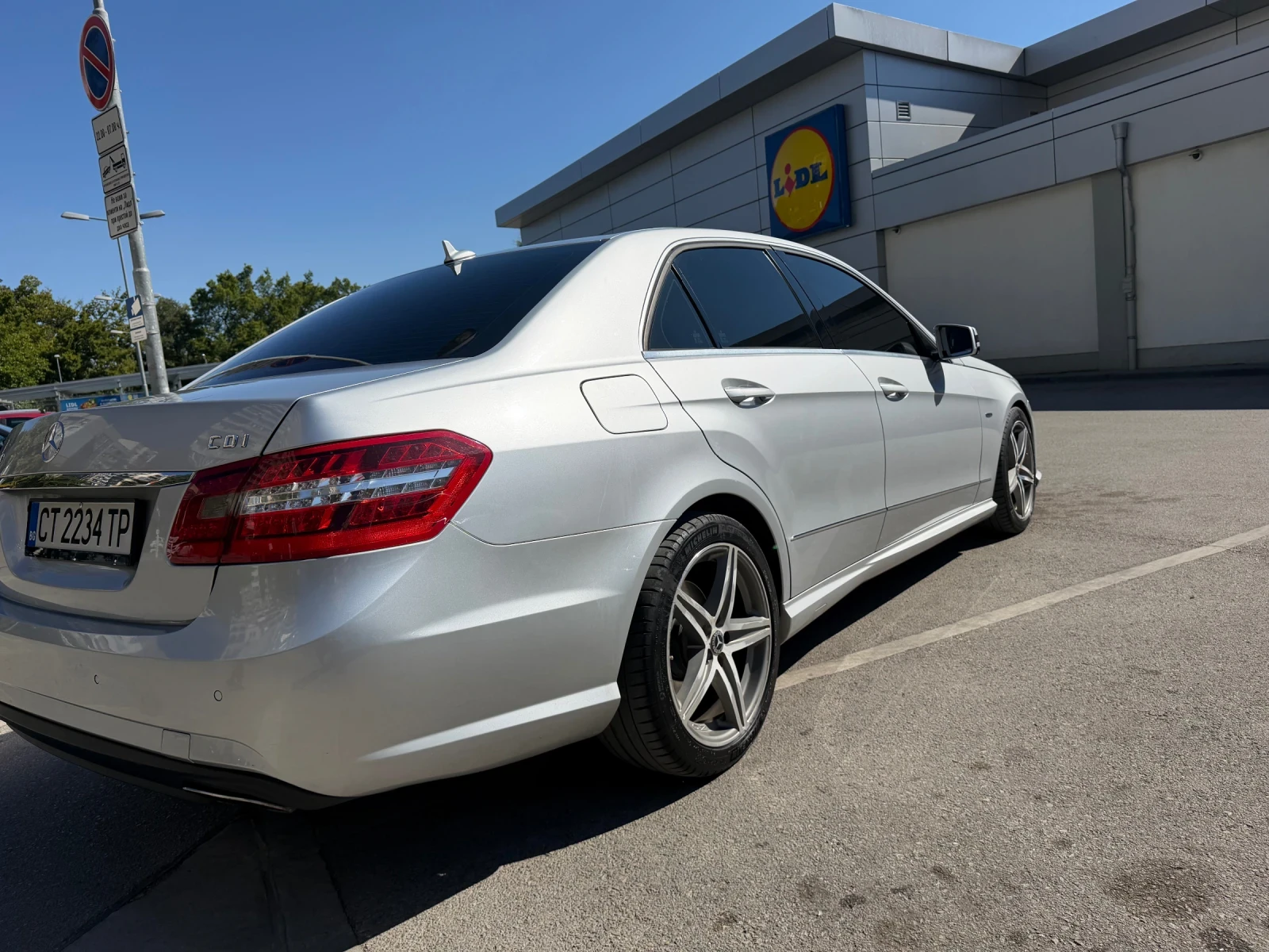 Mercedes-Benz E 350 CDI, снимка 5 - Автомобили и джипове - 56410348