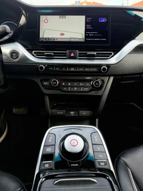 Kia Niro 65 kWh Executiveline, снимка 12