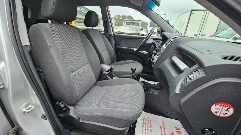 Kia Sportage 2.0i LPG FACELIFT IT-ИСТОРИЯ-ТОП СЪСТ.-ЛИЗИНГ, снимка 11 - Автомобили и джипове - 52696685