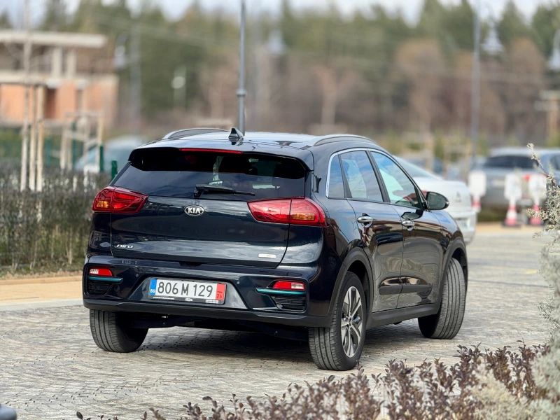 Kia Niro 65 kWh Executiveline, снимка 6 - Автомобили и джипове - 52957815