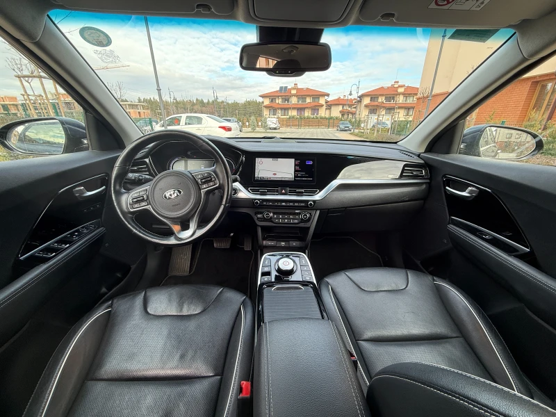 Kia Niro 65 kWh Executiveline, снимка 10 - Автомобили и джипове - 52957815