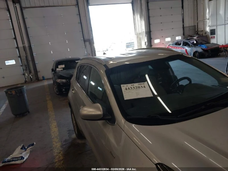 Kia Sportage 2.4L I-4 DI, DOHC, VVT, 181HP All Wheel Drive, снимка 11 - Автомобили и джипове - 53500783