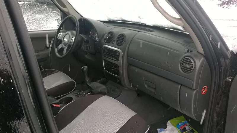 Jeep Cherokee 2.8 CRDI, снимка 8 - Автомобили и джипове - 49530276