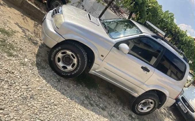 Suzuki Grand vitara 2.0HDI - изображение 2