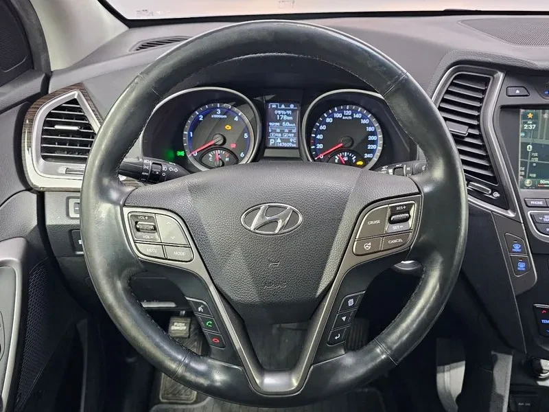 Hyundai Santa fe 2.0, снимка 13 - Автомобили и джипове - 54256821