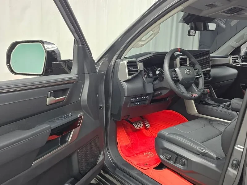 Toyota Tundra 3.5, снимка 10 - Автомобили и джипове - 55030364