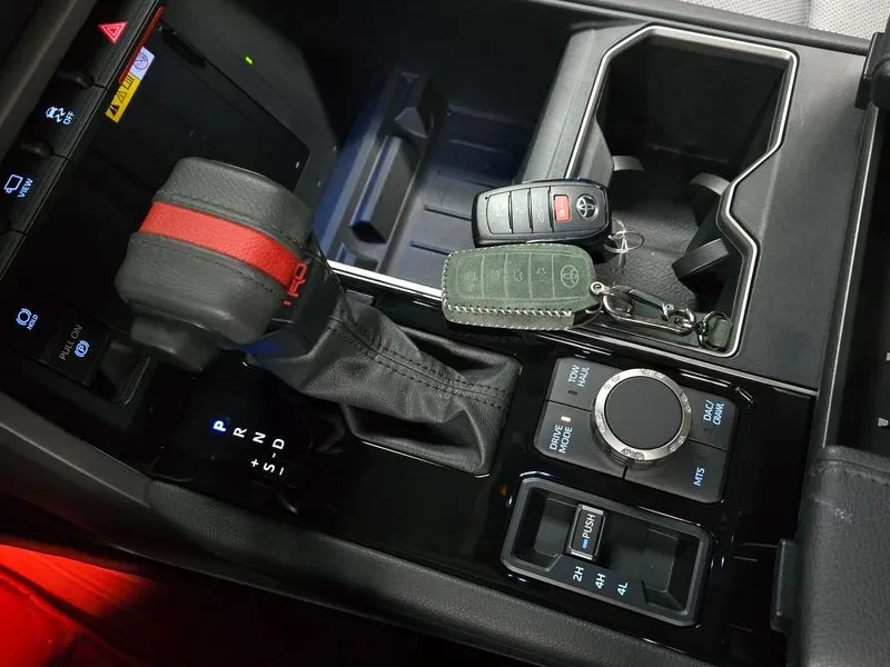 Toyota Tundra 3.5, снимка 9 - Автомобили и джипове - 55030364