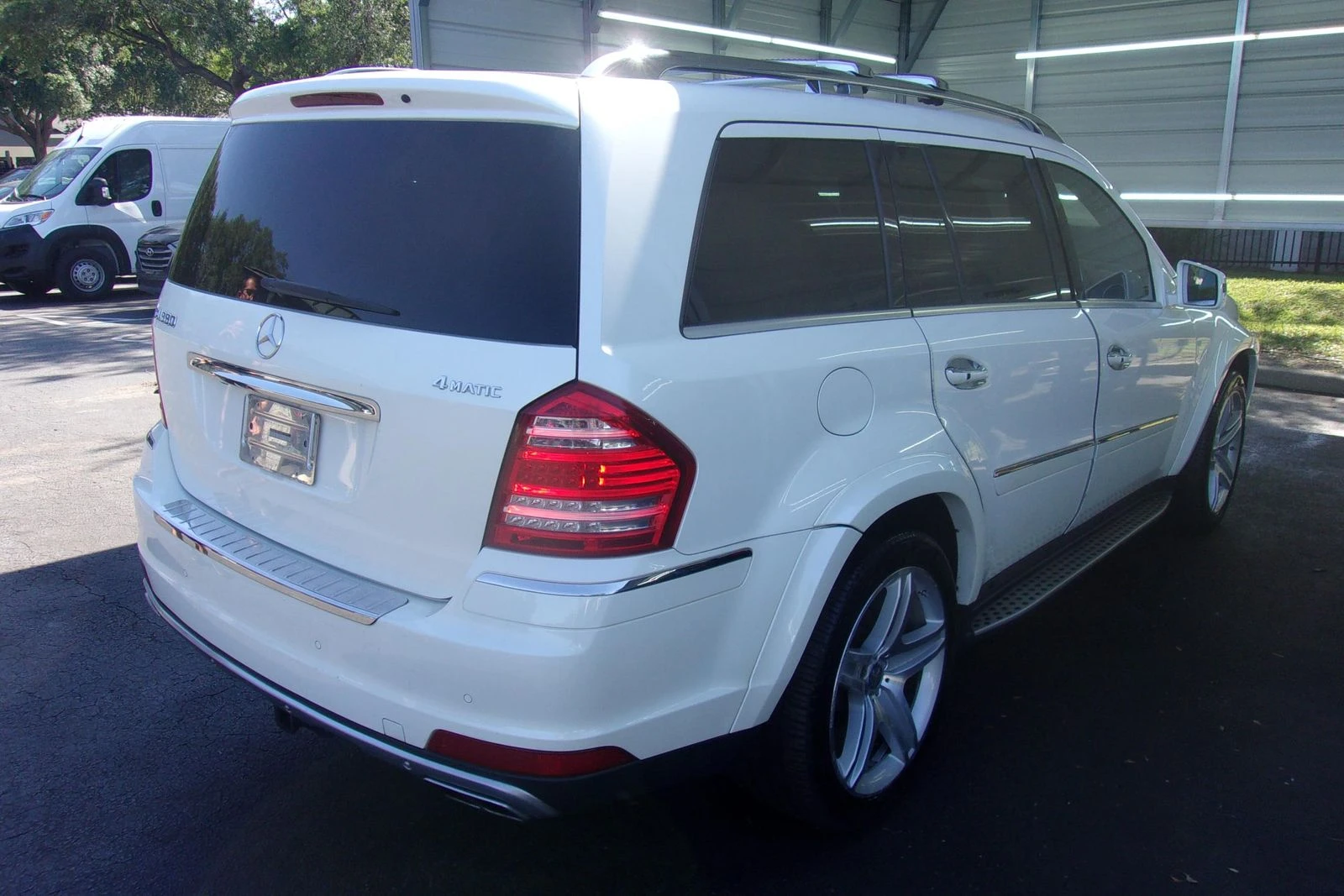 Mercedes-Benz GL 500 4MATIC Обдухване* ТВ* Harman/kardon* Пано*  - изображение 4
