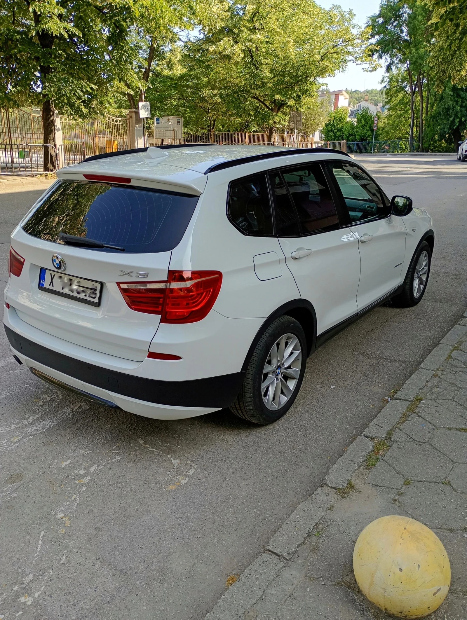 BMW X3 2.0 - изображение 3