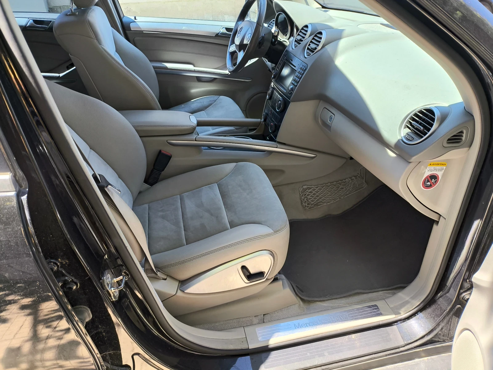 Mercedes-Benz ML 320  - изображение 4