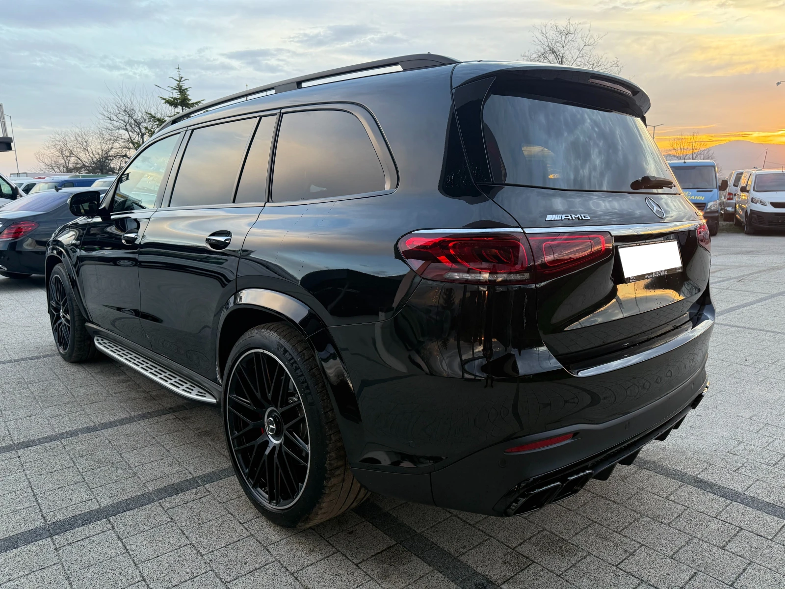Mercedes-Benz GLS 63 AMG V8 Bi-Turbo Full 7-местен - изображение 6