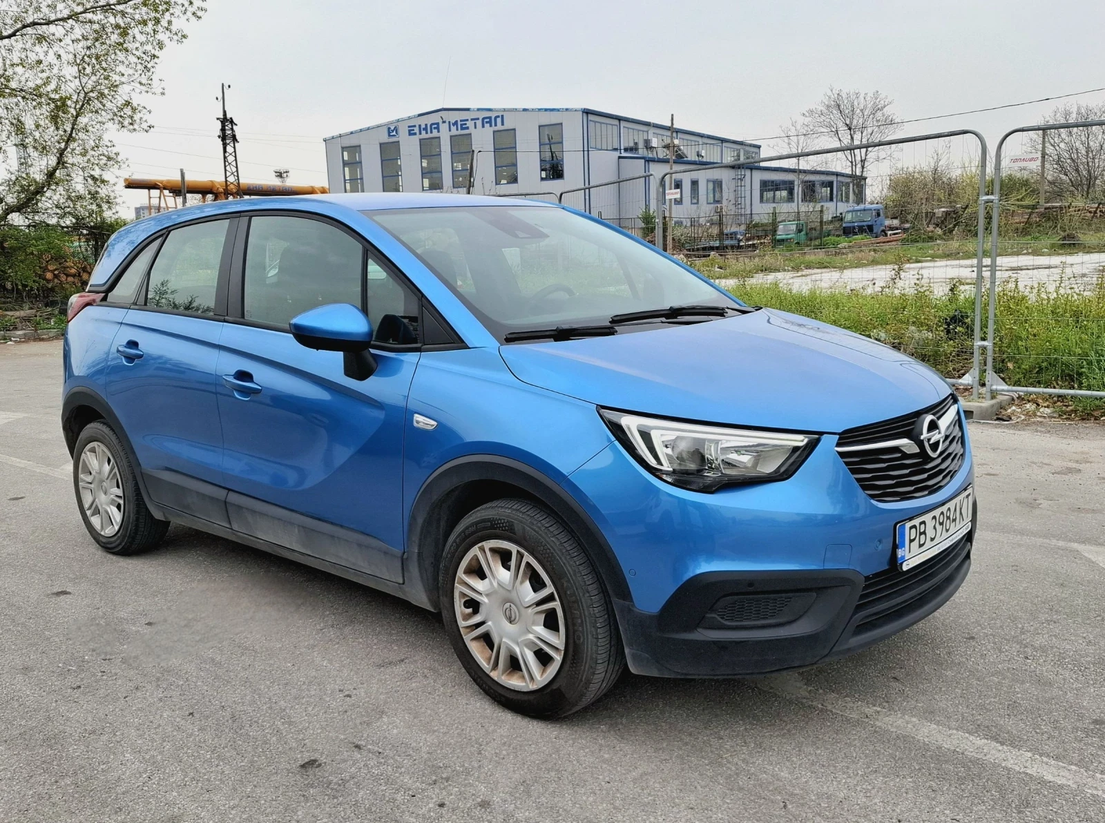 Opel Crossland X, снимка 2 - Автомобили и джипове - 53415407