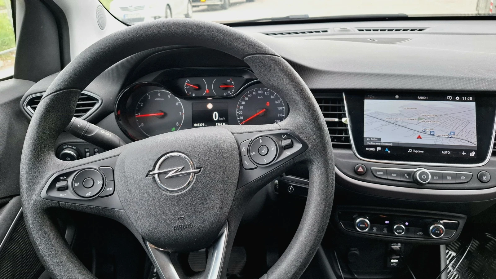 Opel Crossland X, снимка 14 - Автомобили и джипове - 53415407