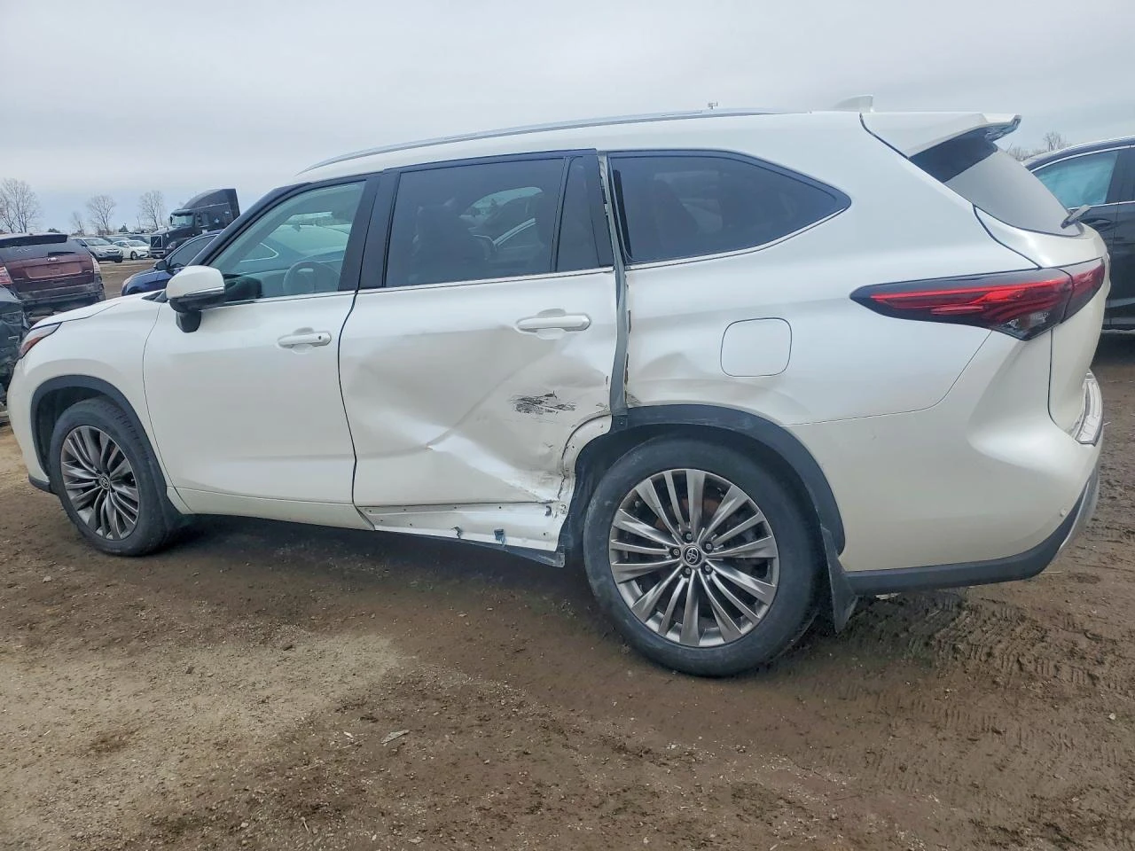Toyota Highlander Platinum AWD, снимка 3 - Автомобили и джипове - 54129430