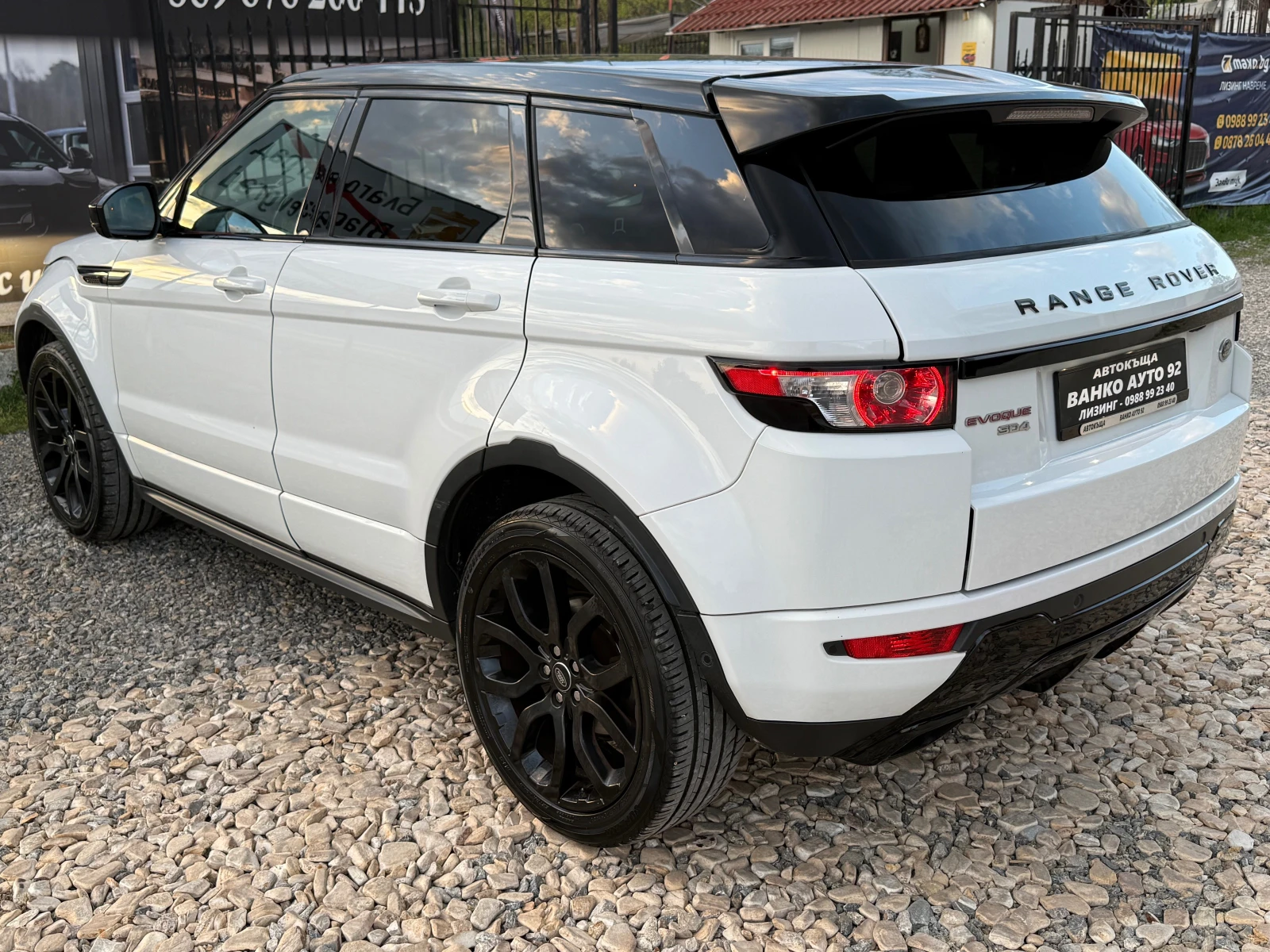 Land Rover Range Rover Evoque Dynamic 190 коня, снимка 3 - Автомобили и джипове - 54231704