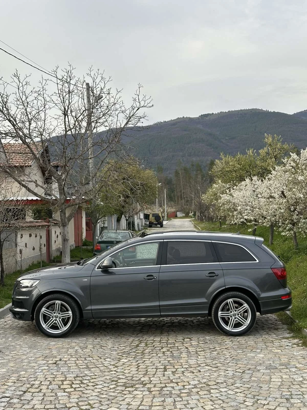 Audi Q7 4.2* lane-assist Distronic, снимка 2 - Автомобили и джипове - 54477940