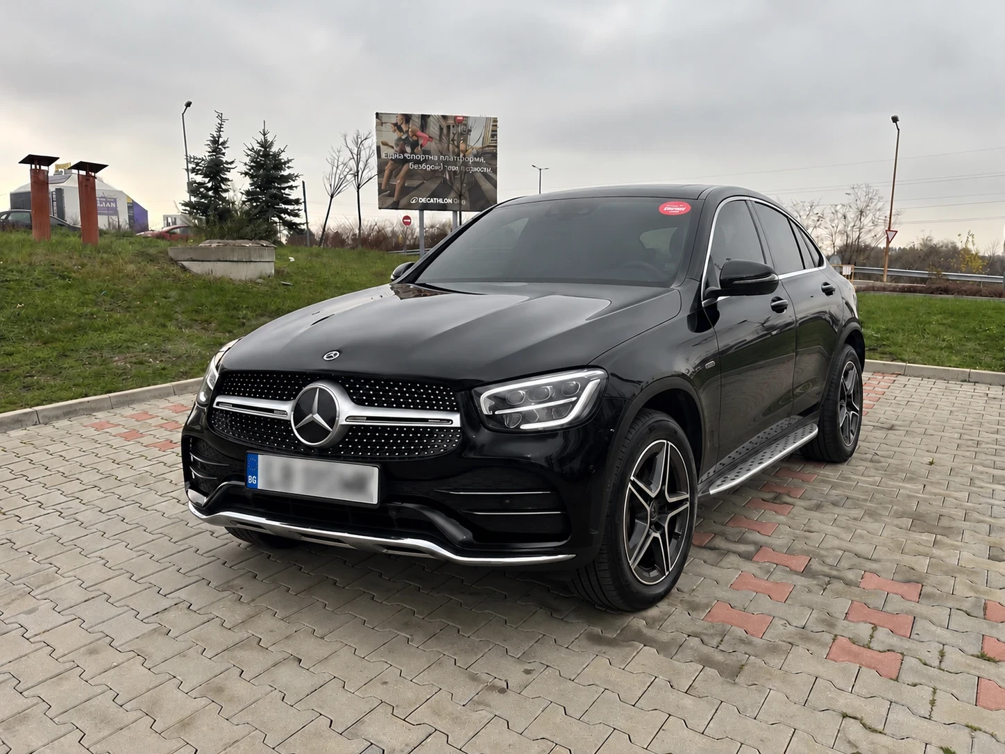 Mercedes-Benz GLC 300 e AMG Coupe Plug in Hybrid