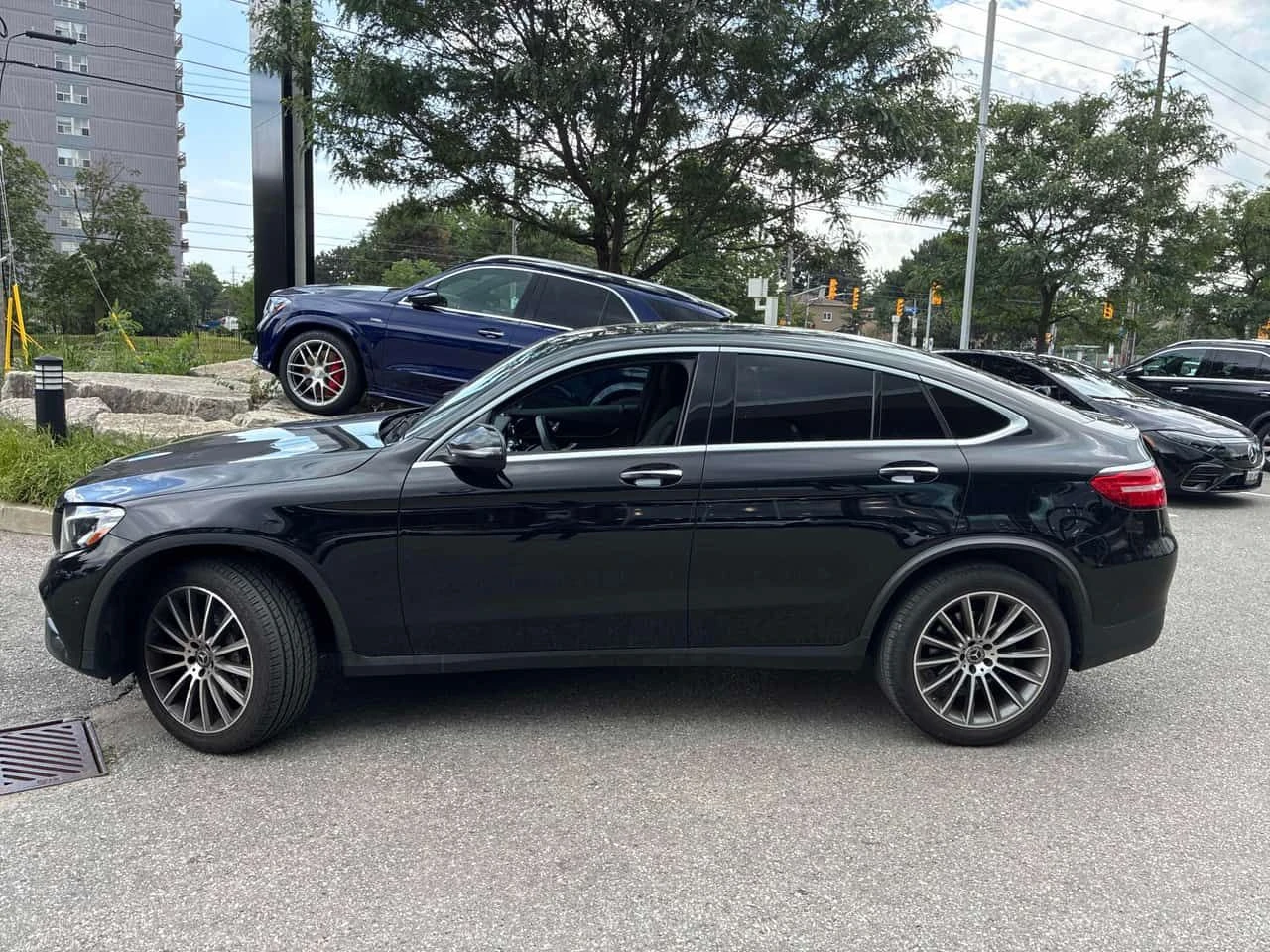 Mercedes-Benz GLC 300 * CARFAX * ОТ ПРЕДСТАВИТЕЛСТВО НА МЕРЦЕДЕС * , снимка 2 - Автомобили и джипове - 55588213