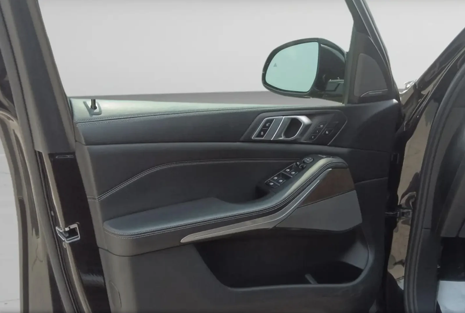 BMW X5 40I* H/K* 360* �����* ������* PANO*  | Mobile.bg � ����������� 7