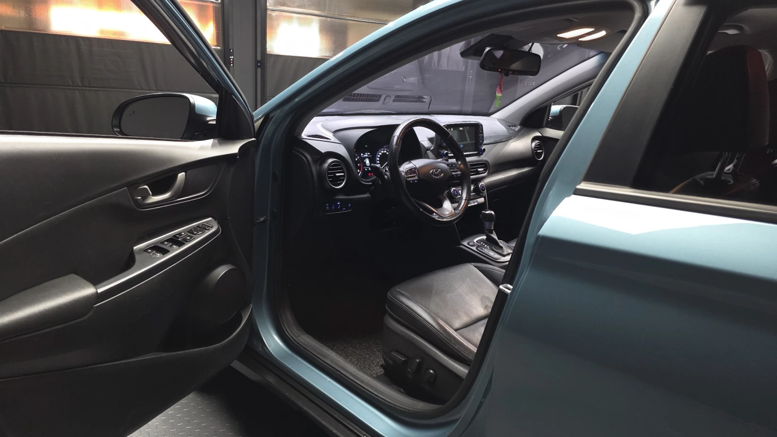 Hyundai Kona 1.6 Turbo 2WD autogeorge.com, снимка 14 - Автомобили и джипове - 55734287