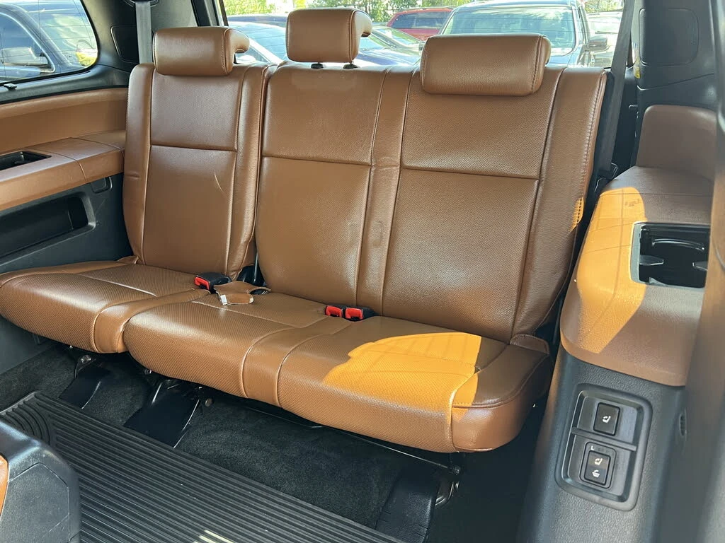 Toyota Sequoia 5.7* V8* PLATINUM* ПОДГРЕВ* ОБДУХВАНЕ* КАМЕРА* JBL, снимка 14 - Автомобили и джипове - 56130851