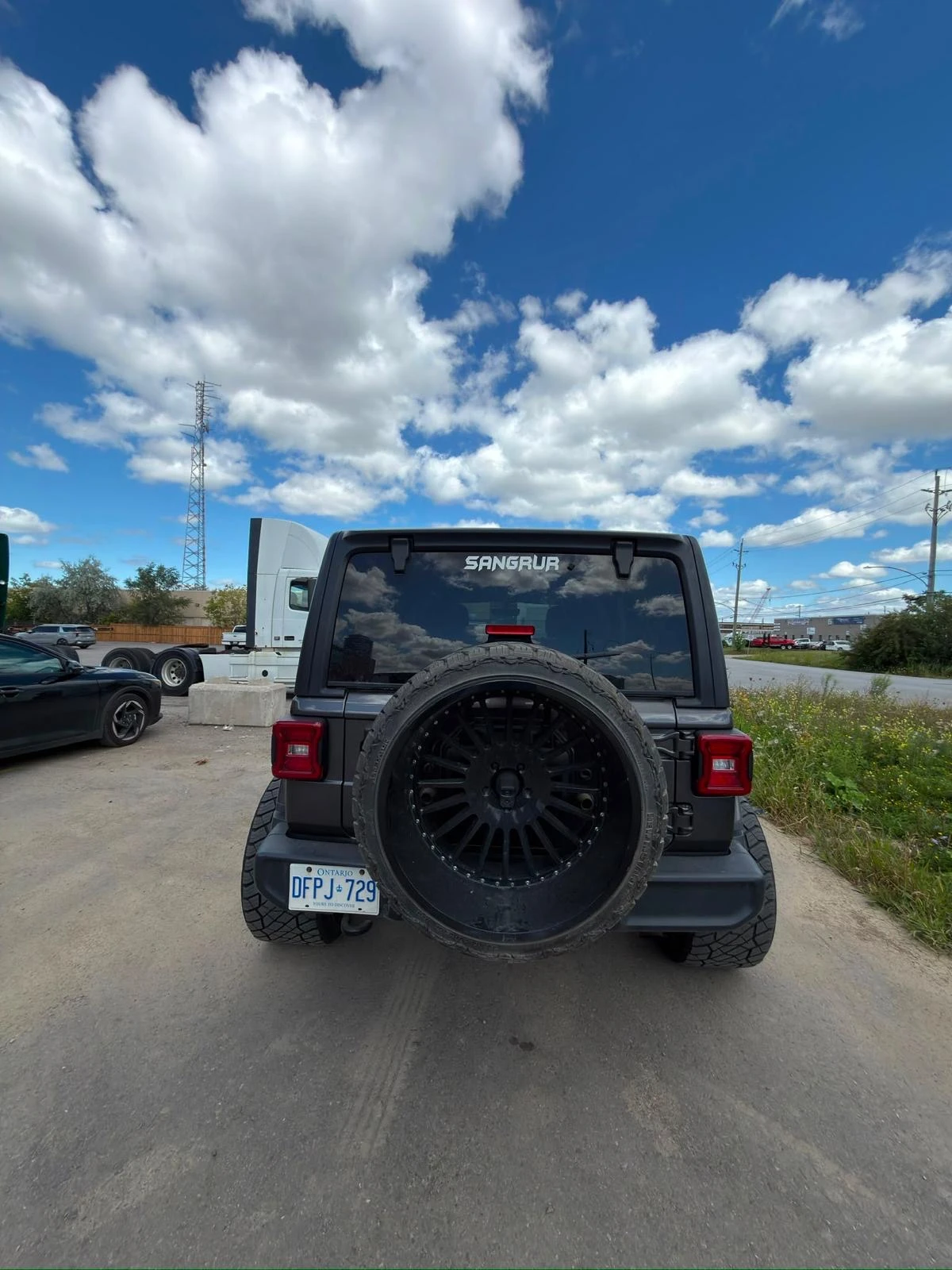 Jeep Wrangler Unlimited Sahara, снимка 4 - Автомобили и джипове - 56151259