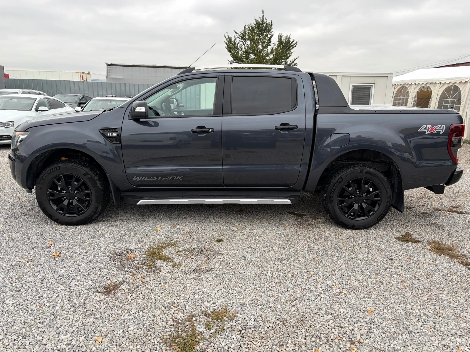 Ford Ranger Wildtrak 3.2 TDCI Automatik, снимка 2 - Автомобили и джипове - 56628221