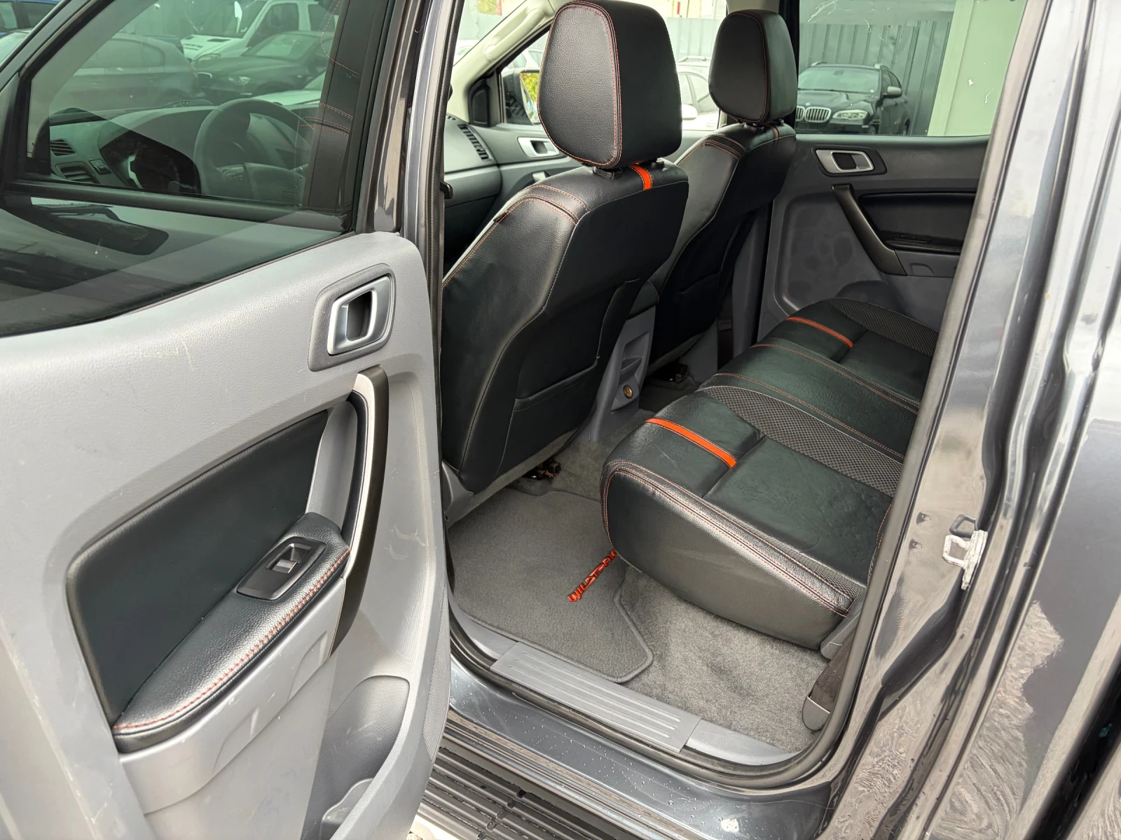 Ford Ranger Wildtrak 3.2 TDCI Automatik, снимка 10 - Автомобили и джипове - 56628221