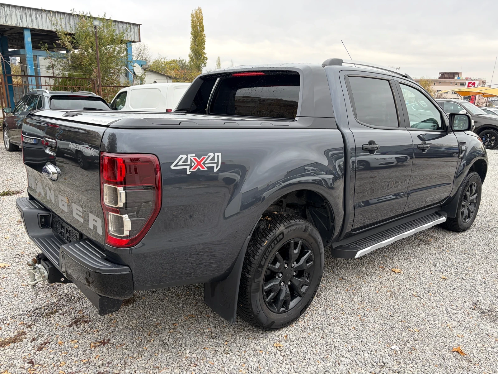 Ford Ranger Wildtrak 3.2 TDCI Automatik, снимка 5 - Автомобили и джипове - 56628221