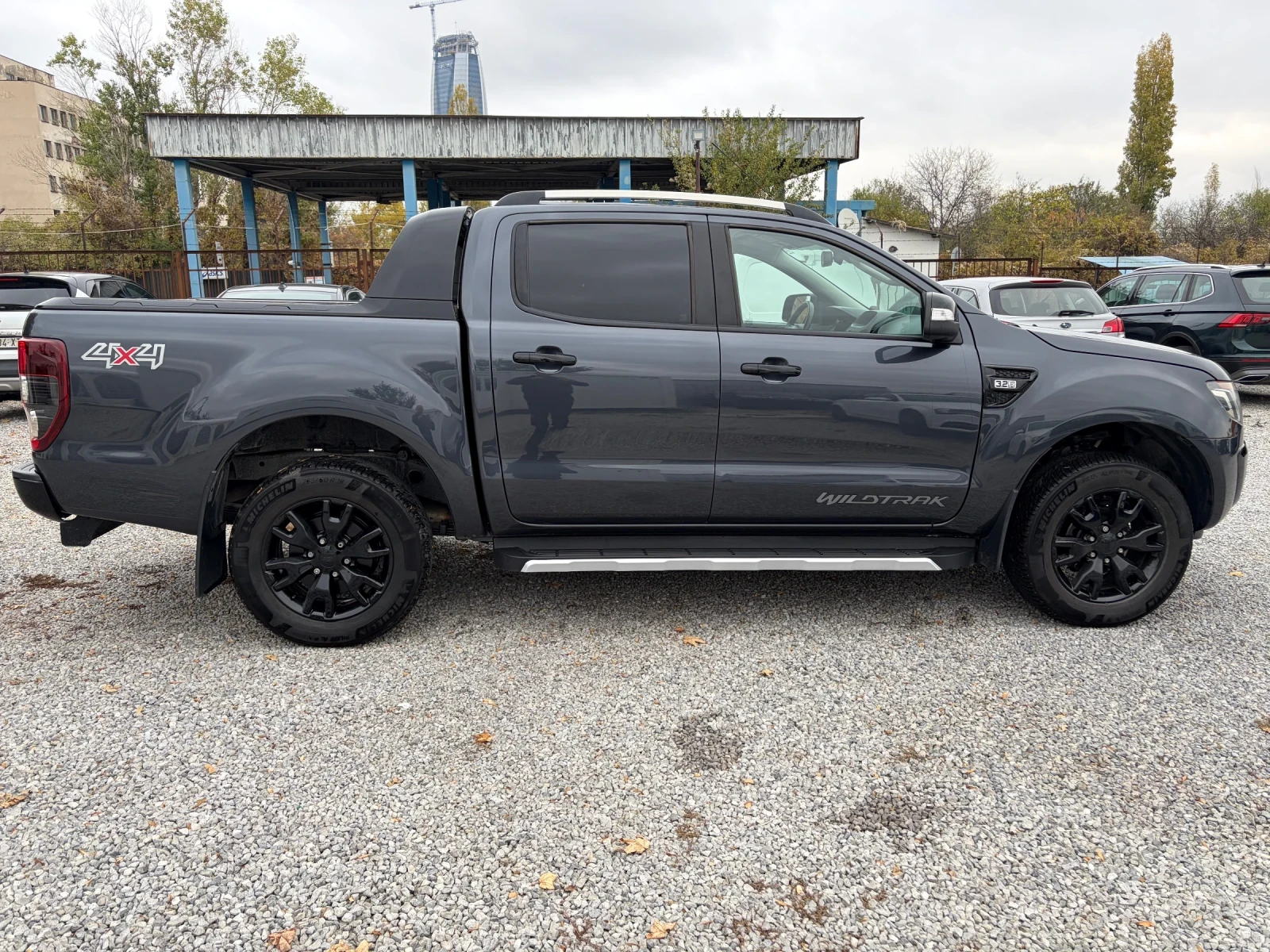 Ford Ranger Wildtrak 3.2 TDCI Automatik, снимка 6 - Автомобили и джипове - 56628221