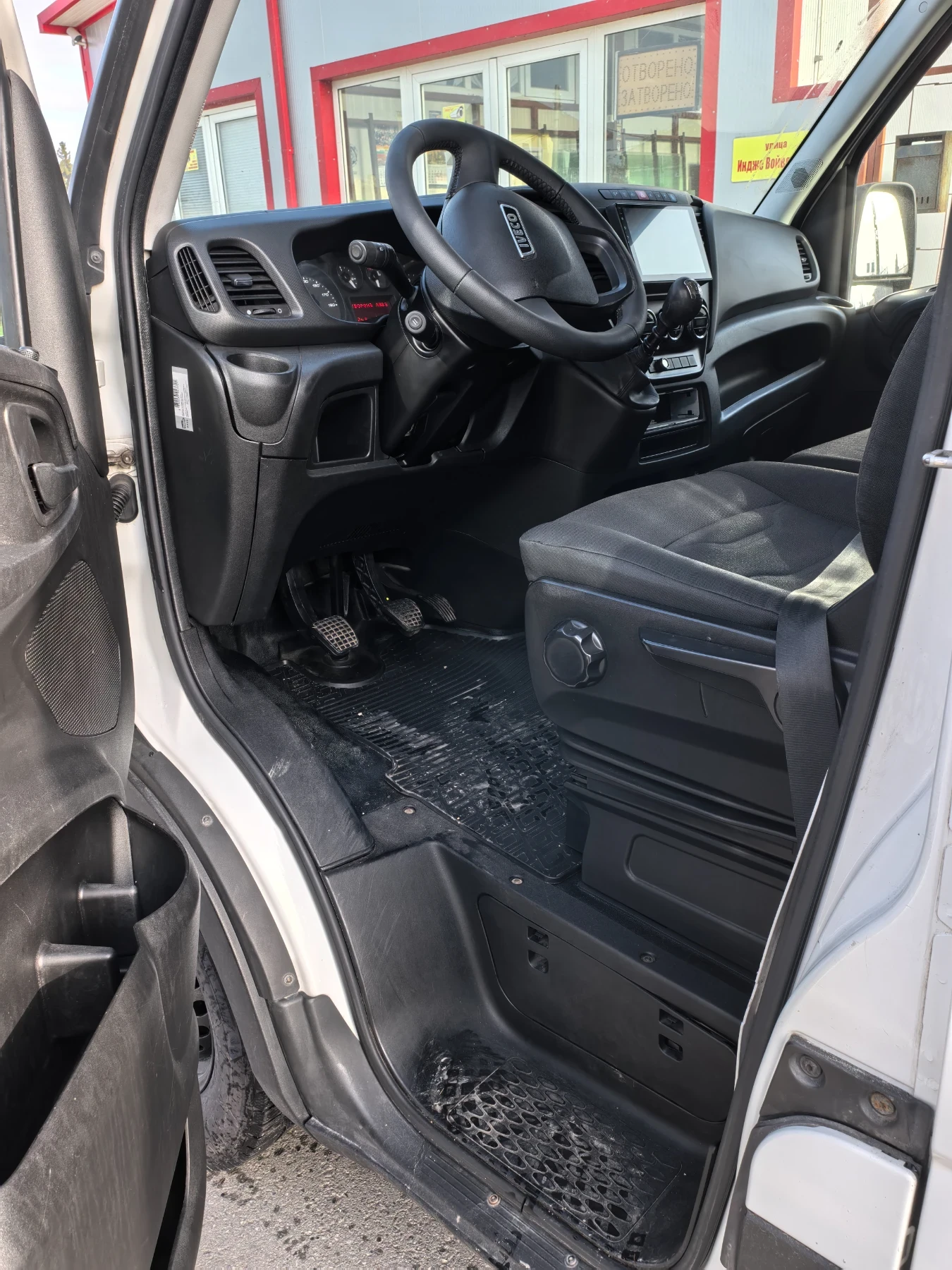 Iveco 35S18 3.0 180 кс.  - изображение 5