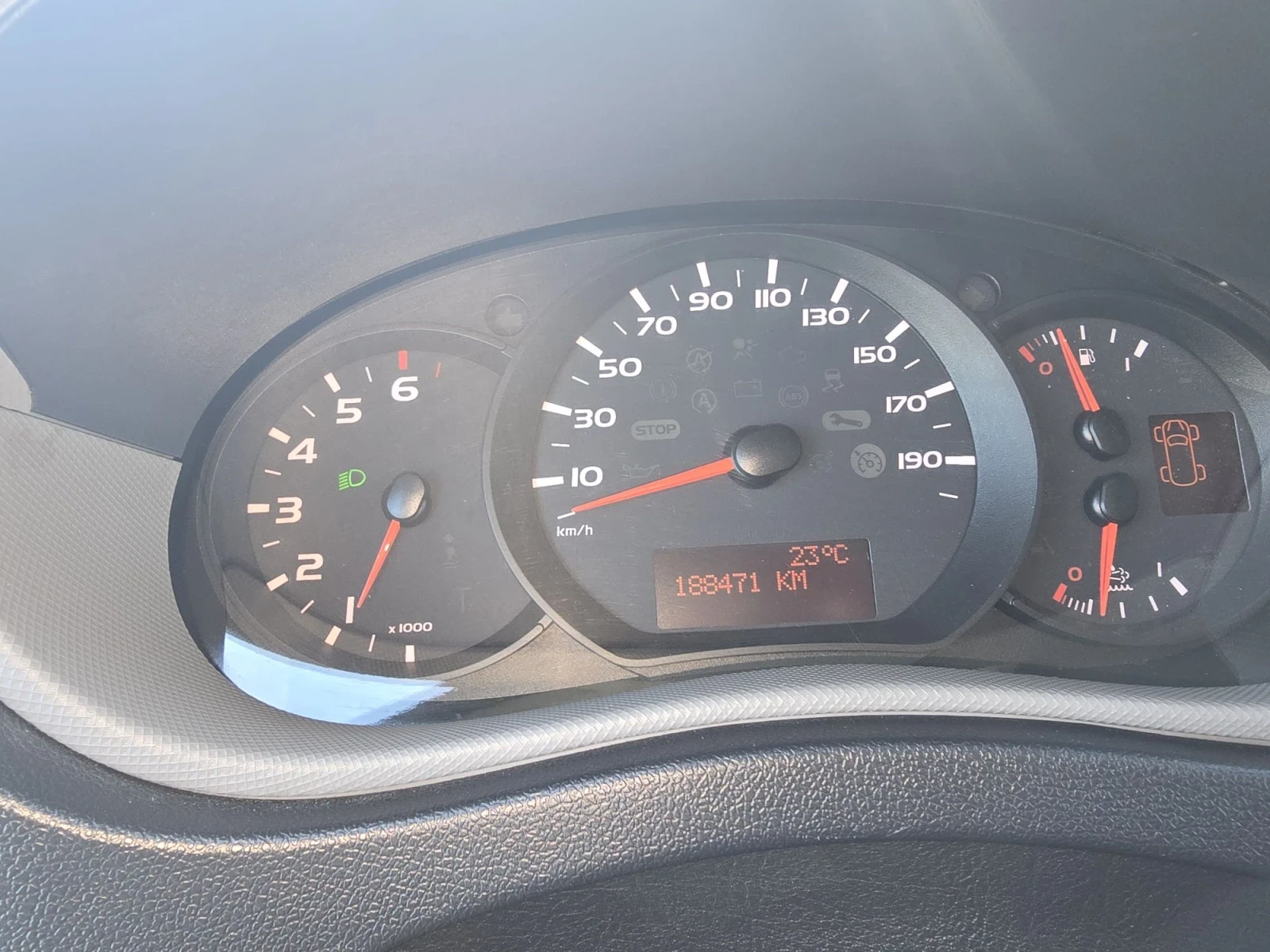 Nissan NV400 2.3 DCI / 116 к.с. , снимка 13 - Бусове и автобуси - 55969070