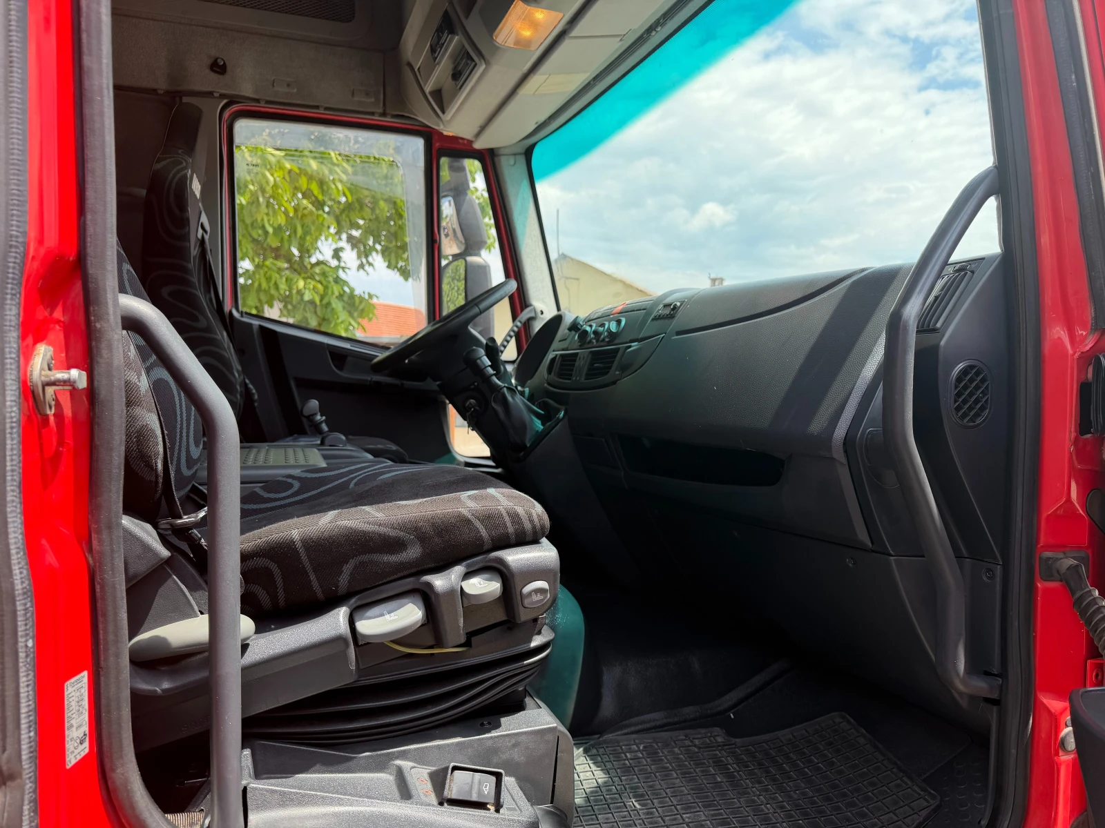 Iveco Eurocargo120e, снимка 4 - Камиони - 54707509