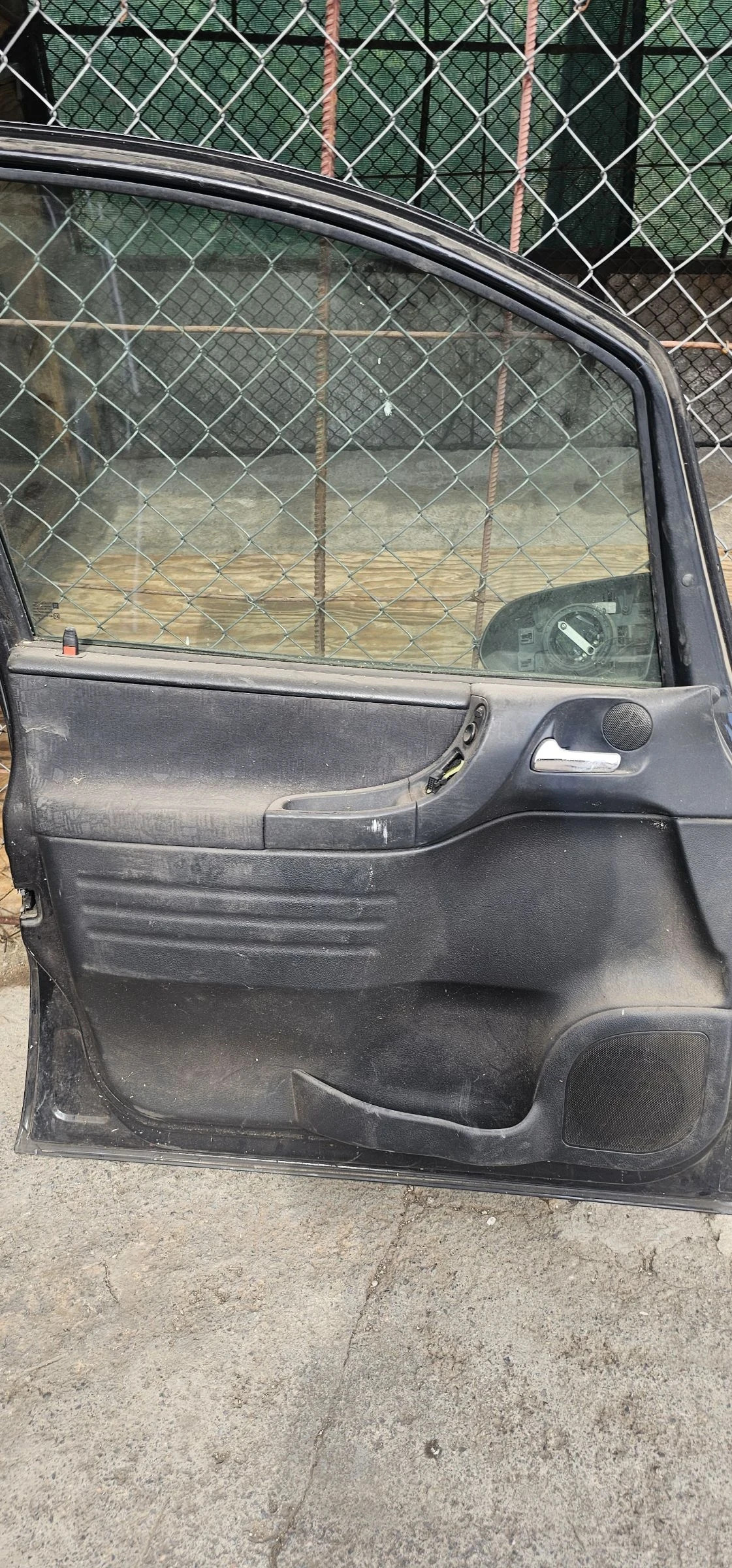 ����� �� ���� ������ | Mobile.bg � ����������� 4