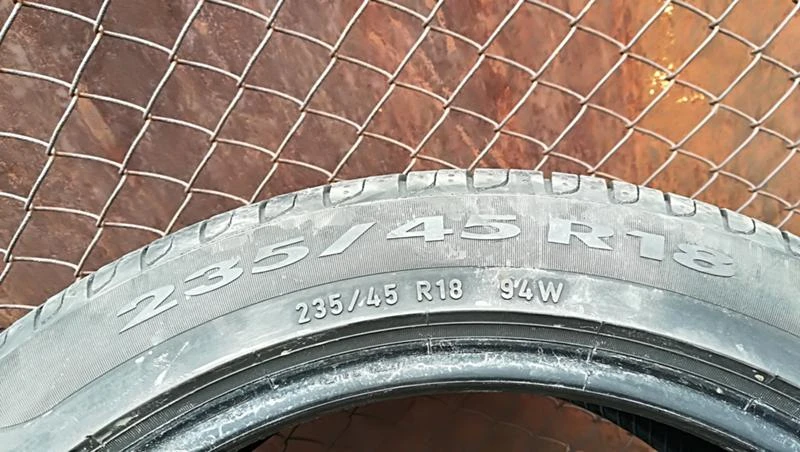 Гуми Летни 235/45R18, снимка 7 - Гуми и джанти - 25087356