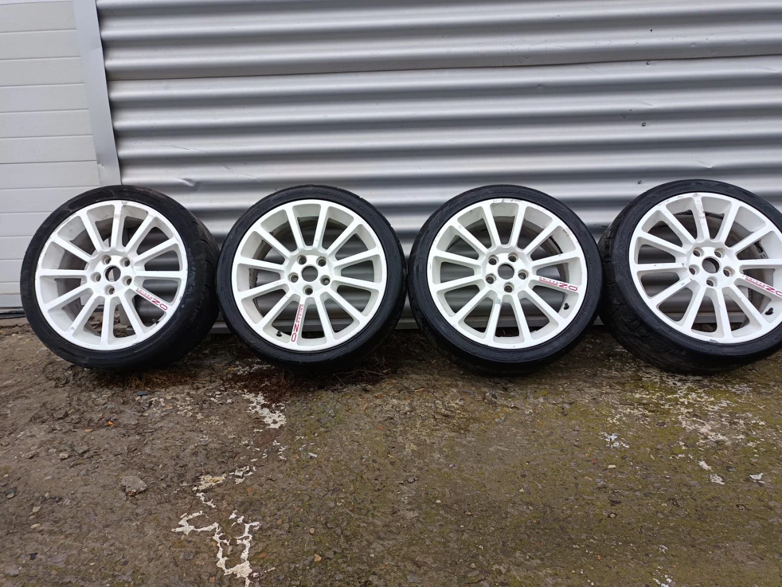    225/40R18  Renault Megane | Mobile.bg   1