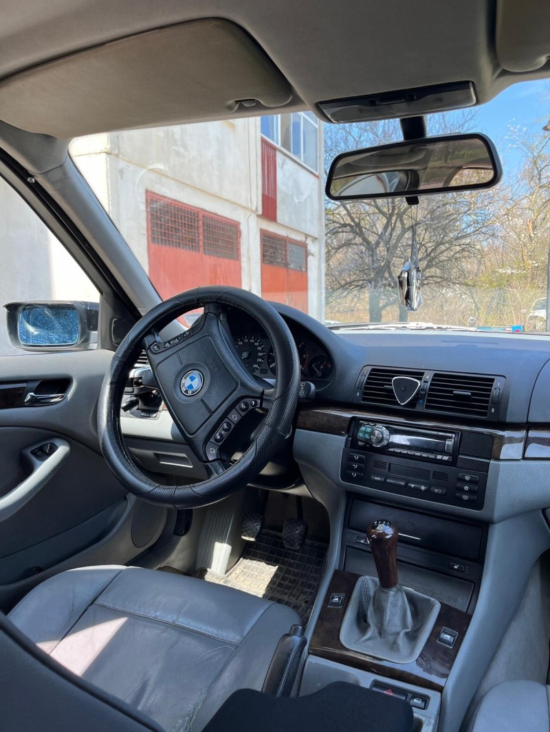 BMW 320 E46, снимка 11 - Автомобили и джипове - 45002076