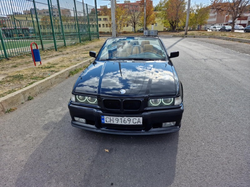 BMW 320, снимка 6 - Автомобили и джипове - 45156393
